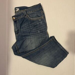 Seven medium wash capri jeans